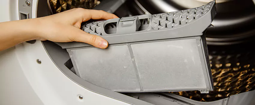 Signs Of A Clogged Dryer Lint Trap in Buckhall, Virginia
